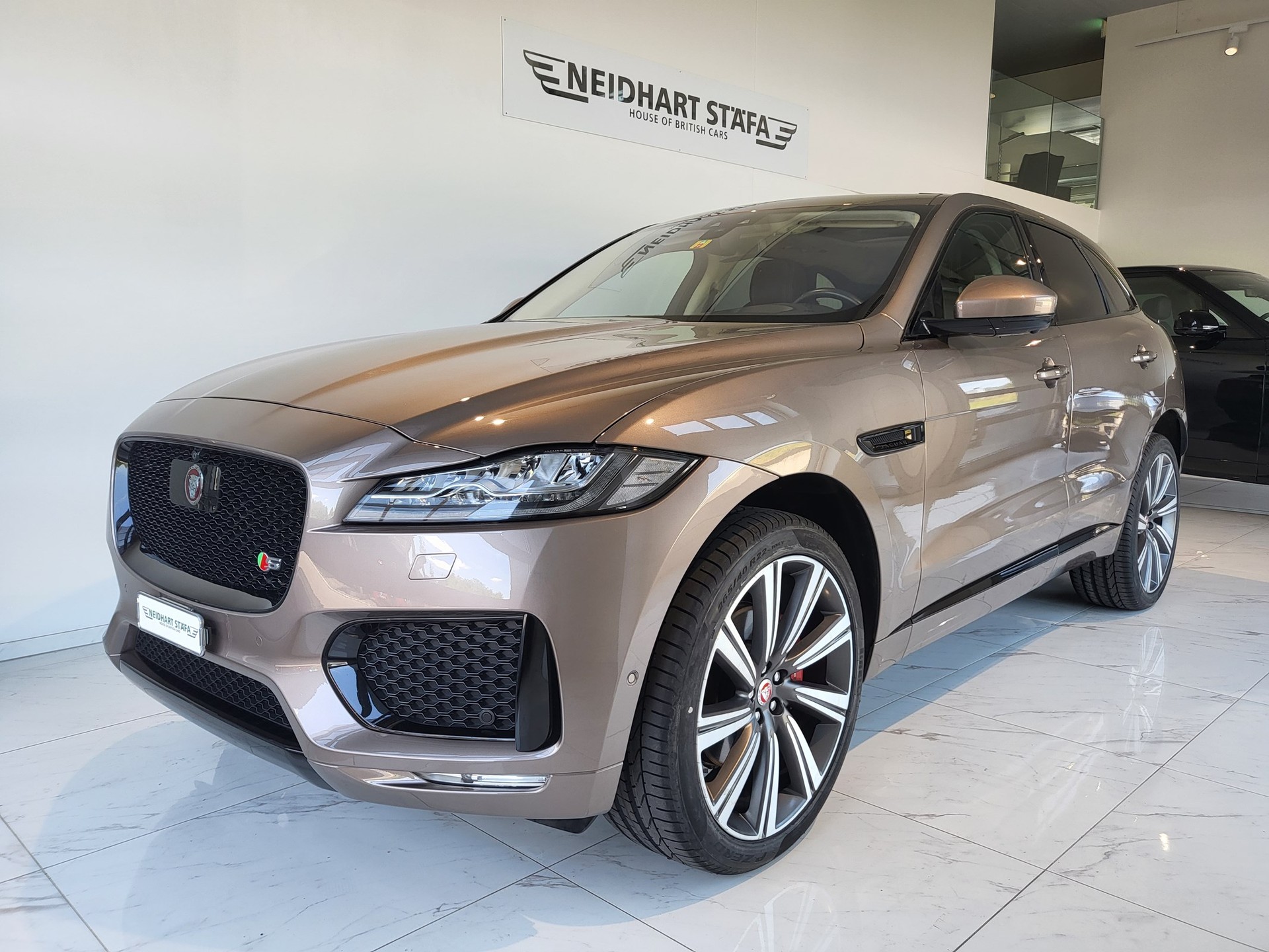 JAGUAR F-Pace 3.0 V6 S AWD Automatik-image-1