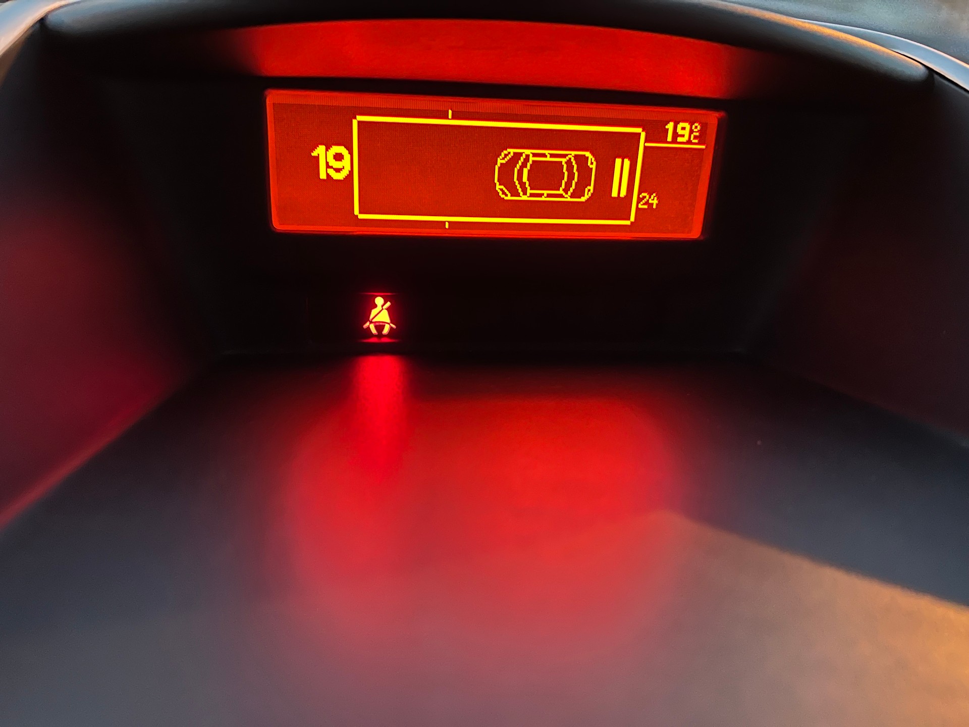 PEUGEOT 207 1.6 16V Sport-image-4