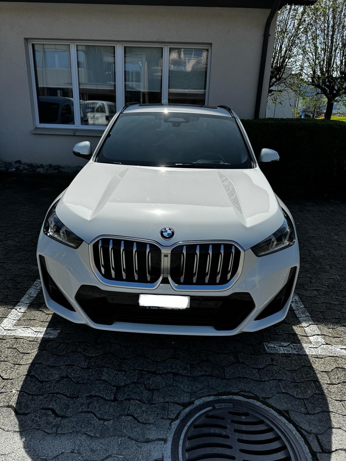 BMW X1 xDrive 23i 48V M Sport-image-0