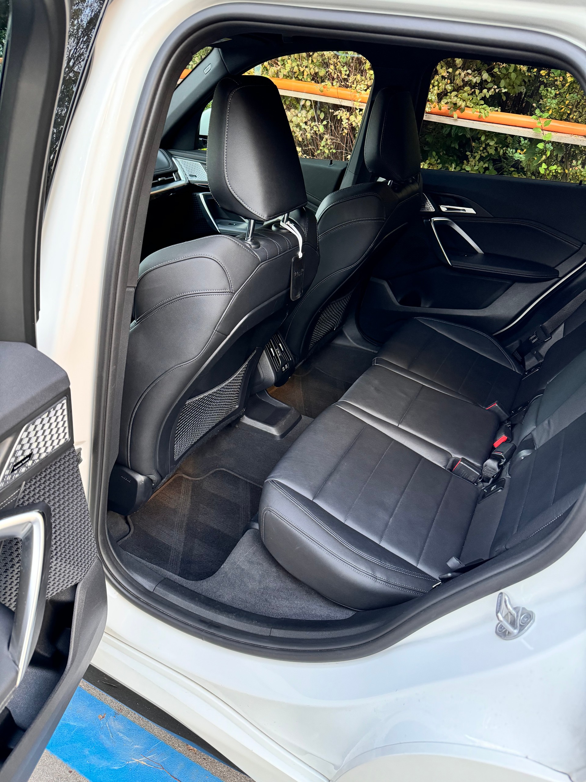 BMW X1 xDrive 23i 48V M Sport-image-2