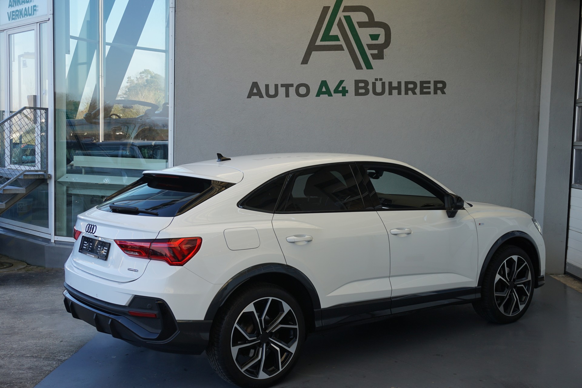 AUDI Q3 SB Sportback 35 TDI S line quattro aus 1.Hand mit Gratisservice-image-7