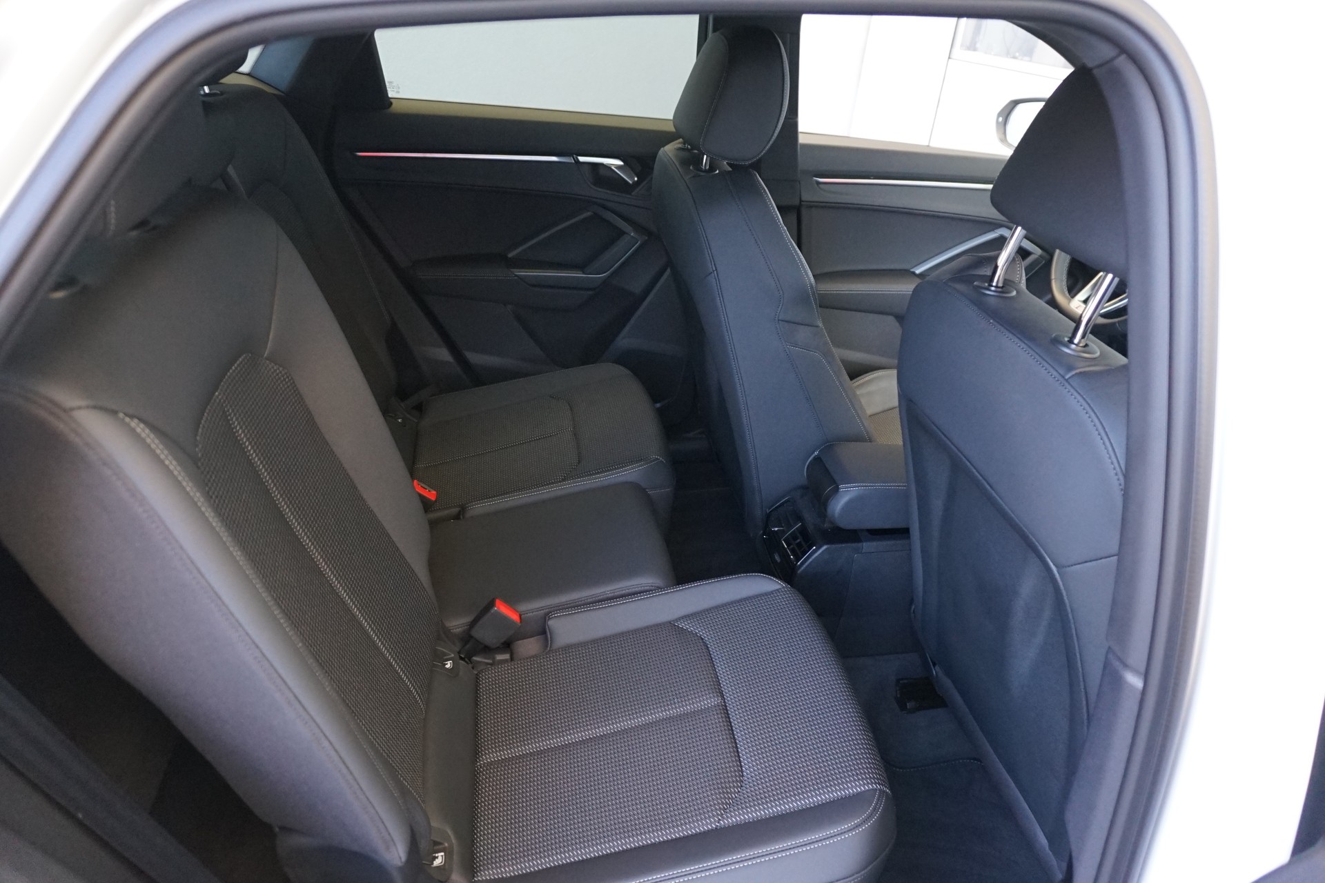 AUDI Q3 SB Sportback 35 TDI S line quattro aus 1.Hand mit Gratisservice-image-20