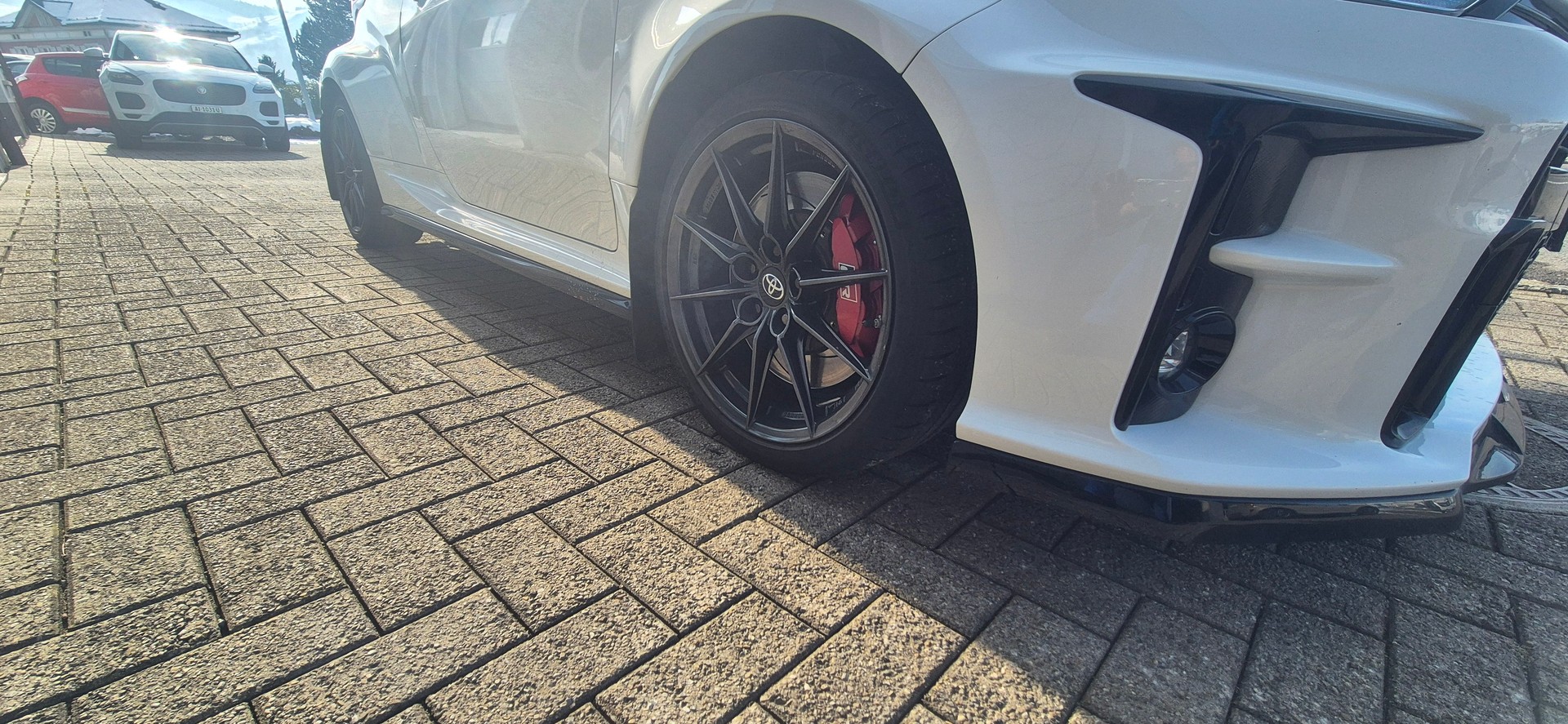 TOYOTA Yaris 1.6 GR Sport-image-10