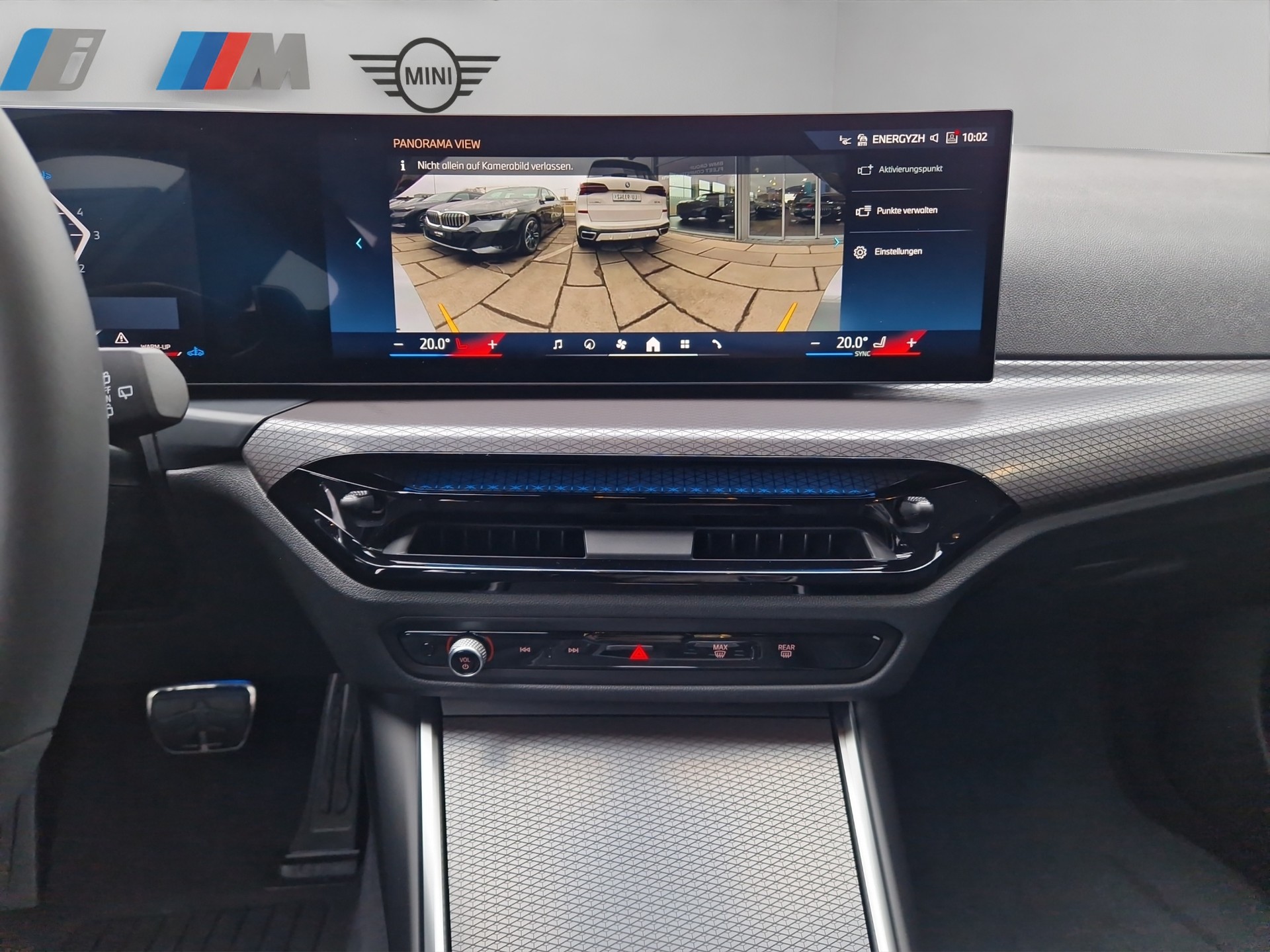 BMW 320d xDrive 48V Touring Steptronic M Sport-image-10