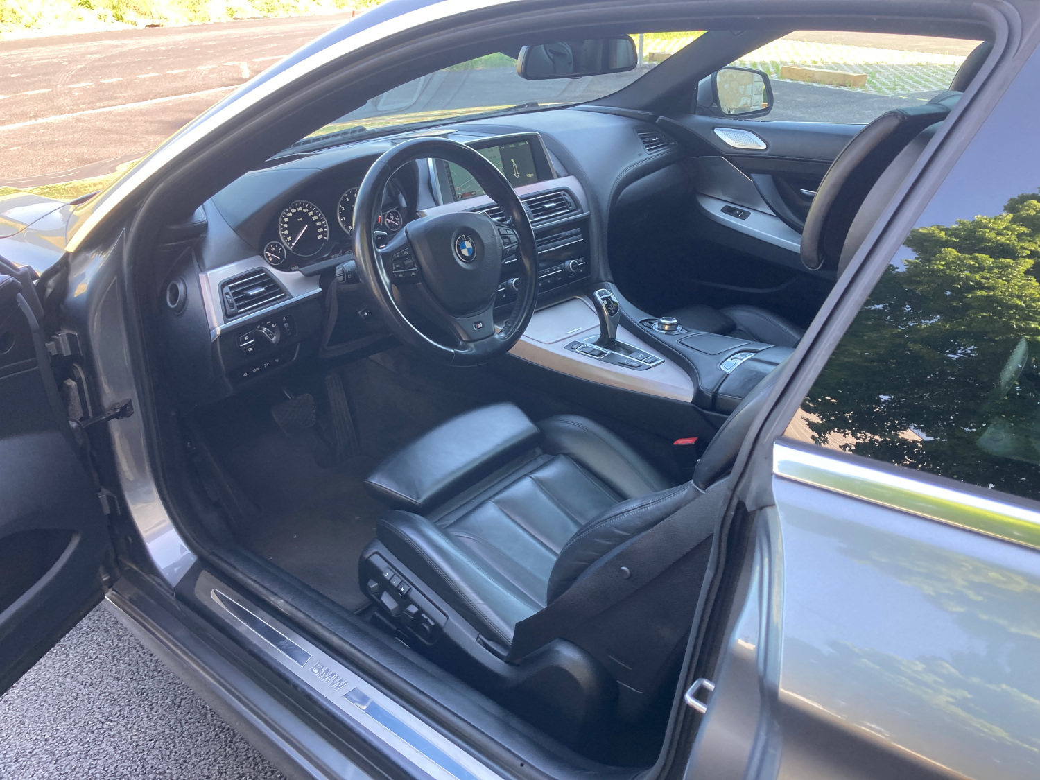 BMW 650i Coupé xDrive-image-2