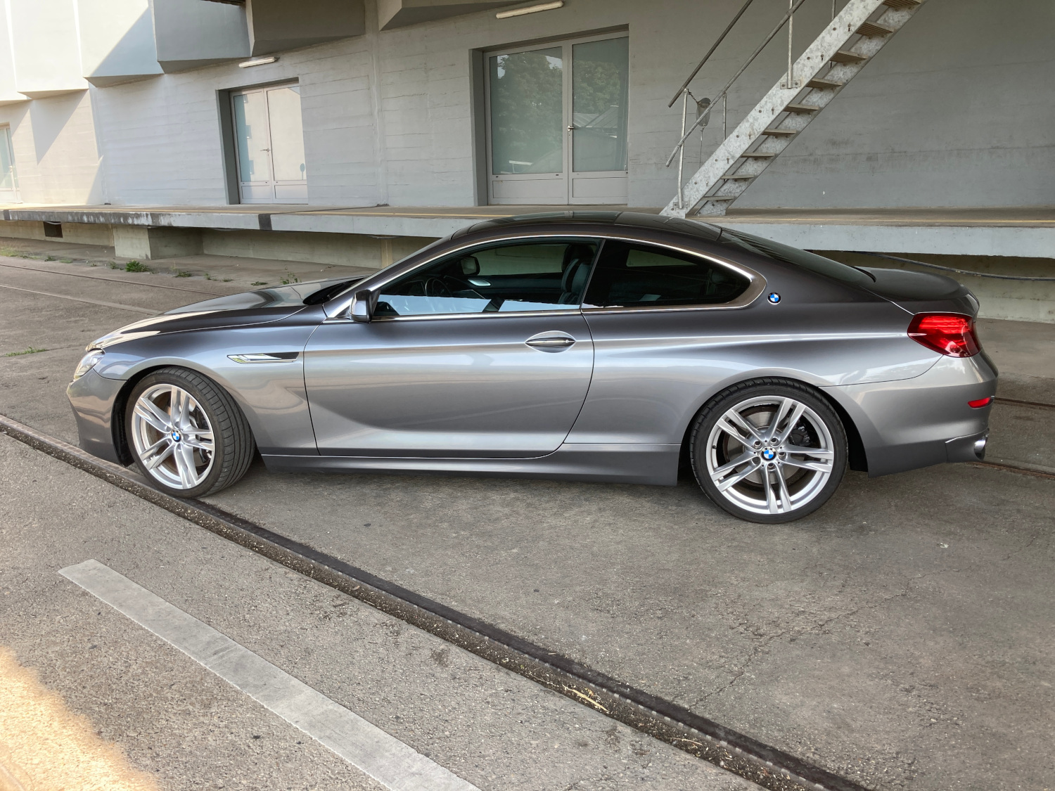 BMW 650i Coupé xDrive-image-1