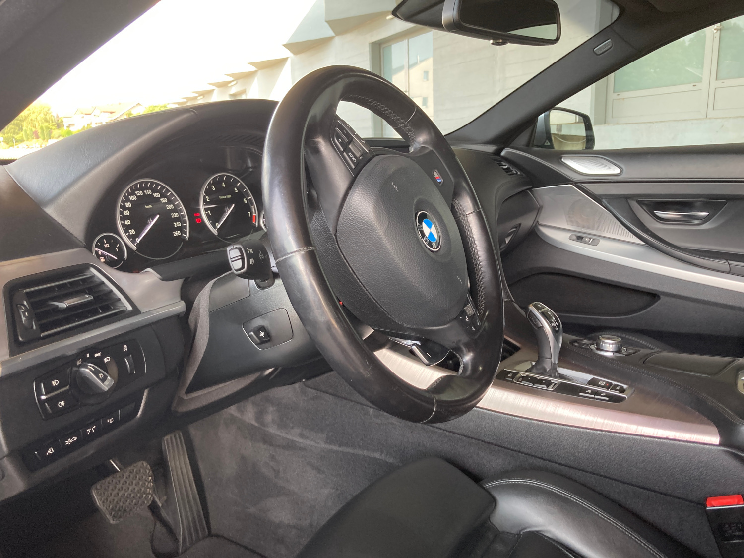 BMW 650i Coupé xDrive-image-9