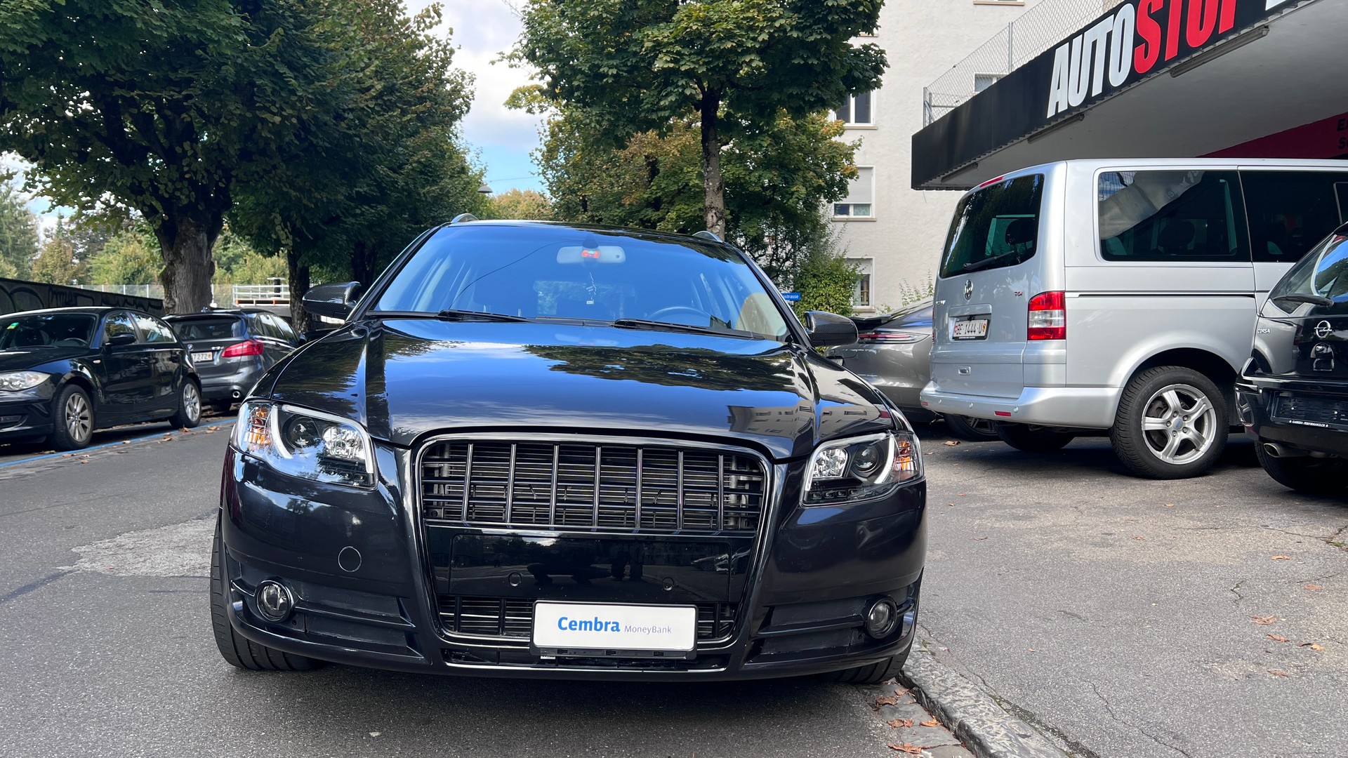 AUDI A4 Avant 1.8 Turbo-image-1