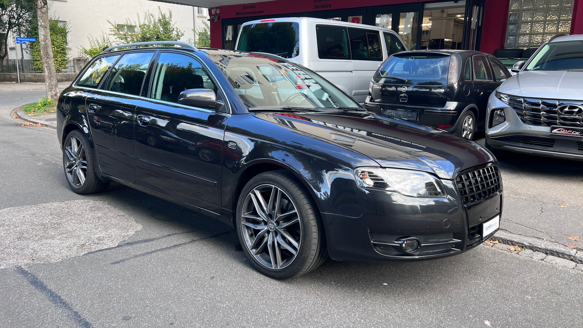 AUDI A4 Avant 1.8 Turbo-image-2