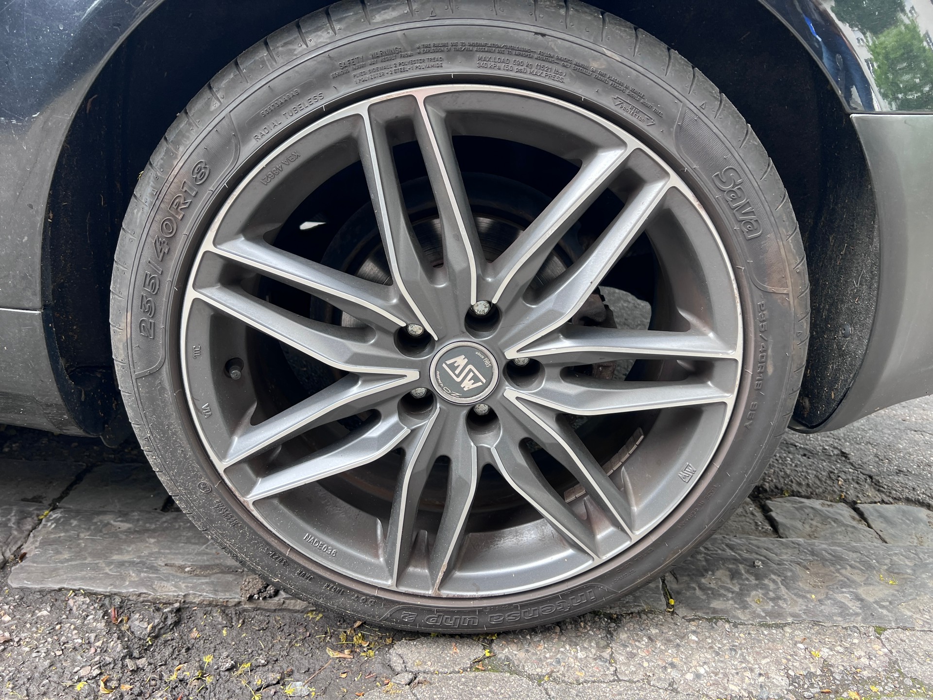 AUDI A4 Avant 1.8 Turbo-image-16