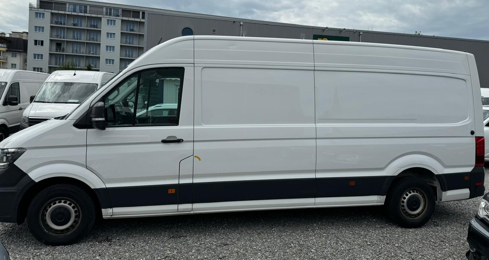 VW Crafter 35 2.0 TDI L4-image-5
