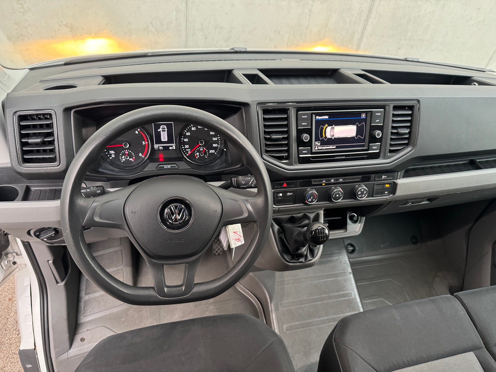 VW Crafter 35 2.0 TDI L4-image-9