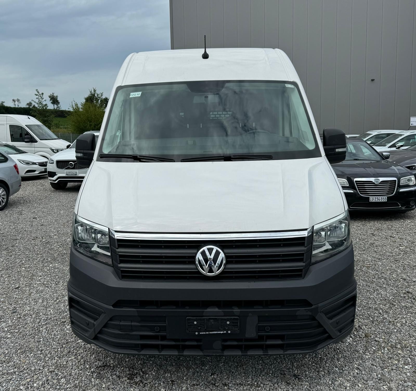 VW Crafter 35 2.0 TDI L4-image-1