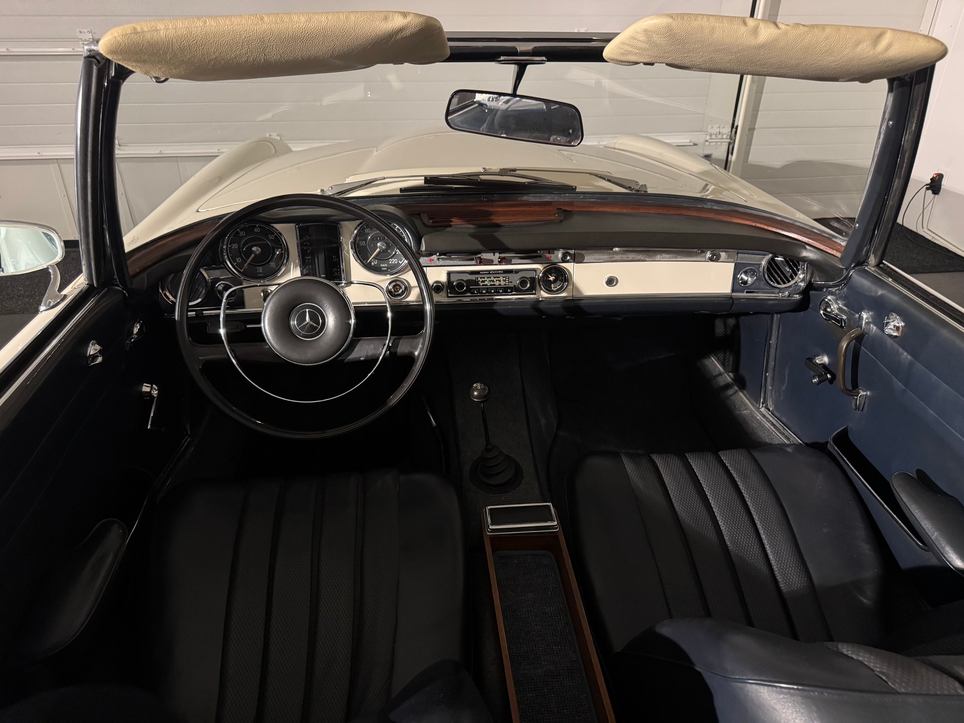 MERCEDES-BENZ 230 SL Pagoda-image-18