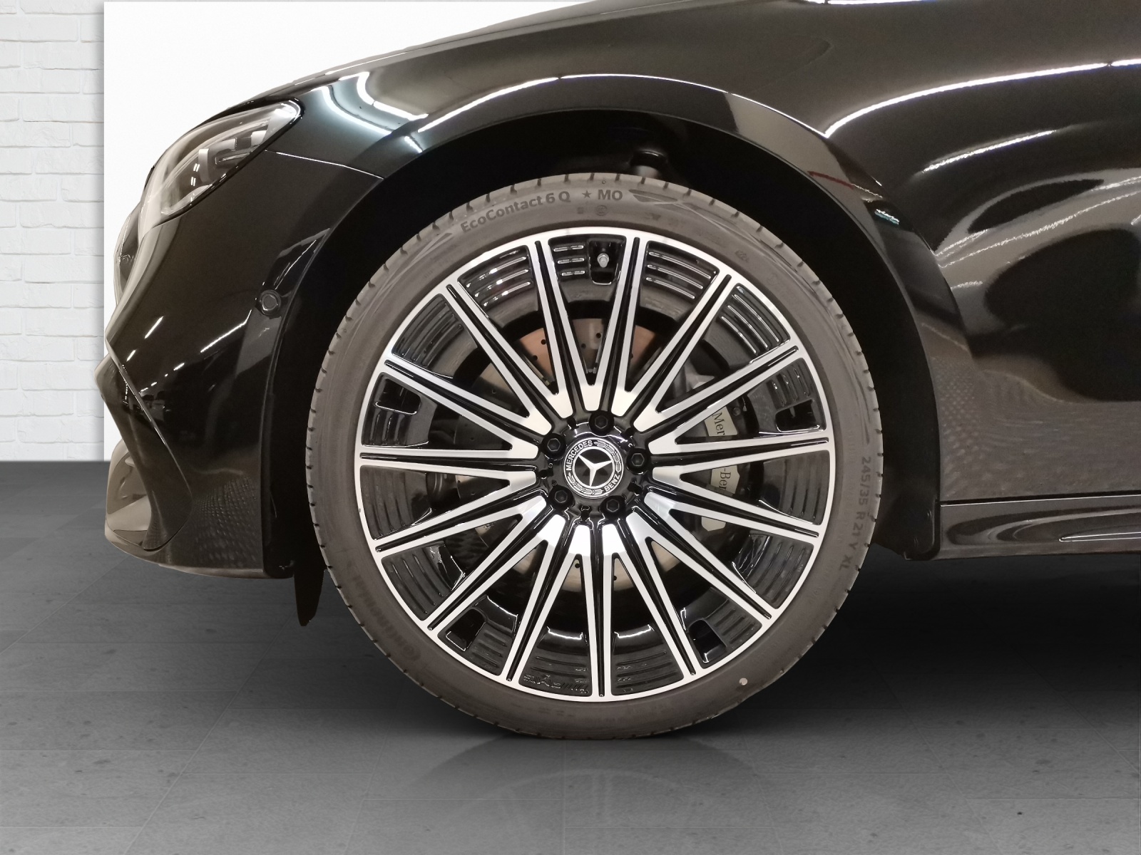 MERCEDES-BENZ E 220 d AMG Line 4Matic-image-6