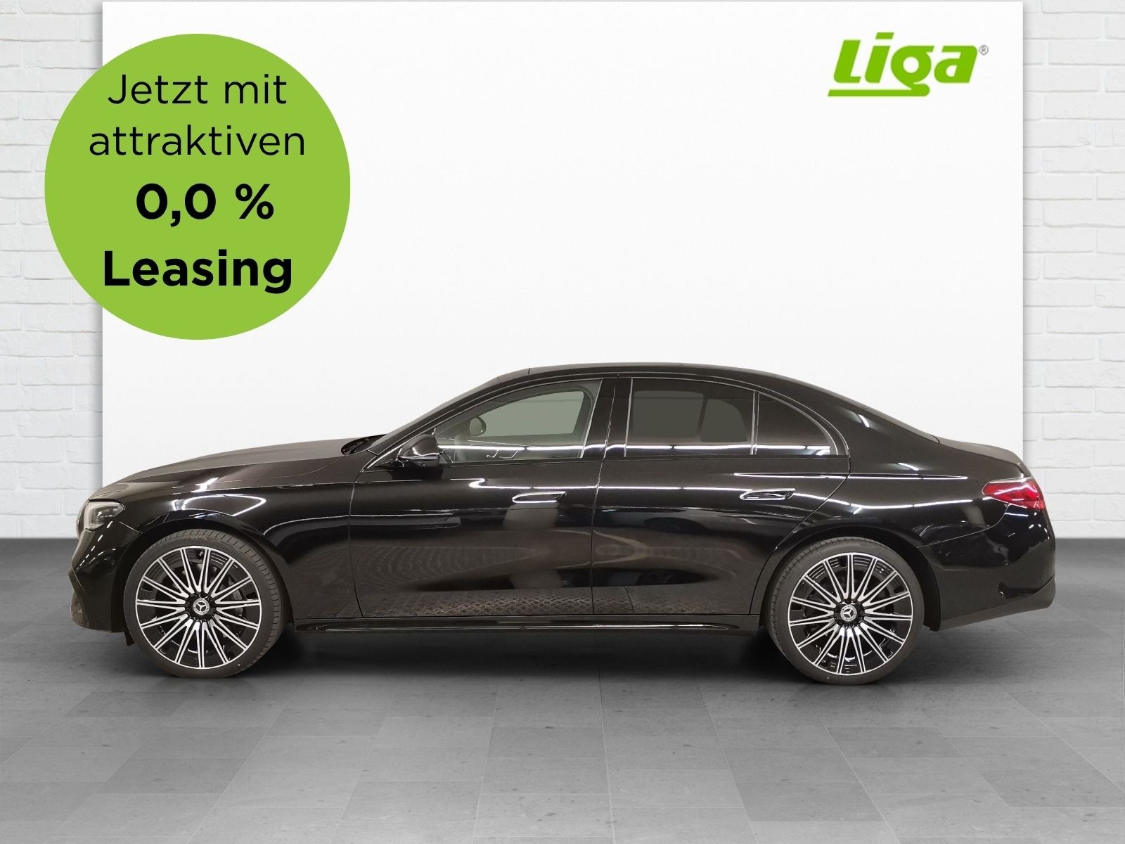 MERCEDES-BENZ E 220 d AMG Line 4Matic-image-0
