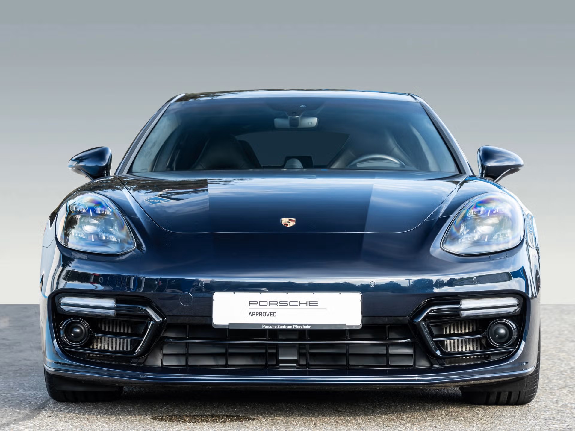 PORSCHE Panamera GTS PDK-image-2