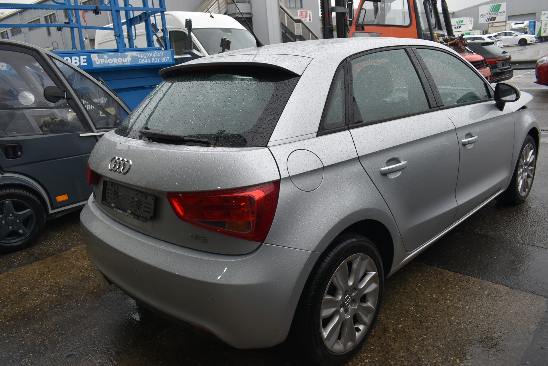 AUDI A1 Sportback 1.4 TFSI Attraction S-tronic-image-6