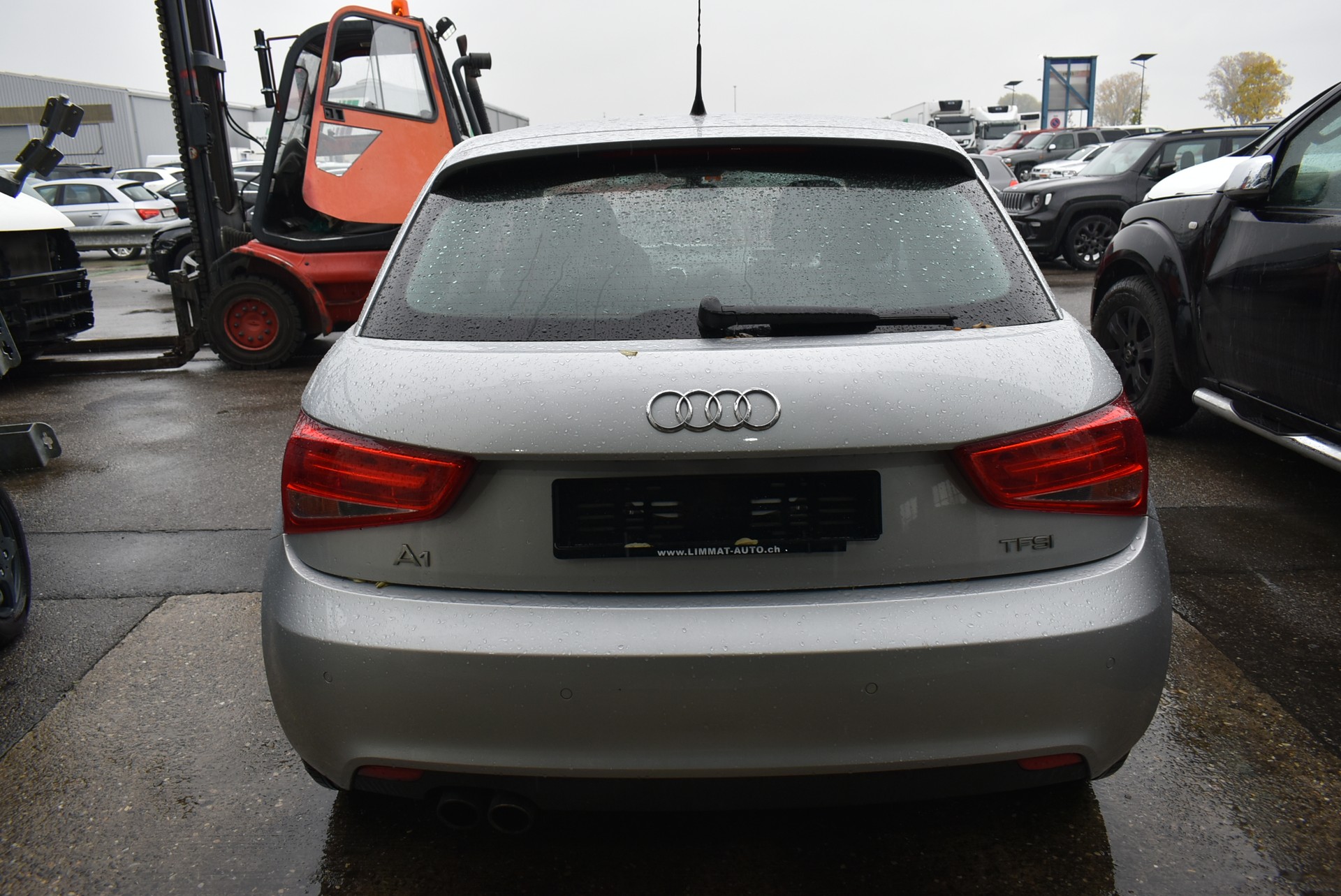 AUDI A1 Sportback 1.4 TFSI Attraction S-tronic-image-7