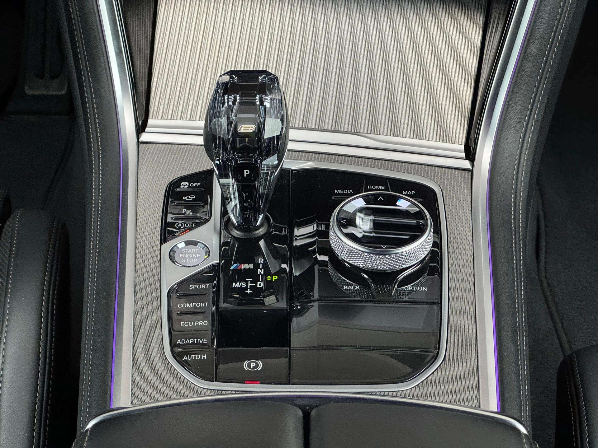 BMW M850i xDrive Steptronic-image-15