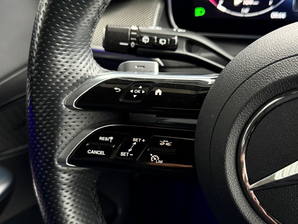 MERCEDES-BENZ GLC 300 d 4Matic AMG Line 9G-Tronic-image-7