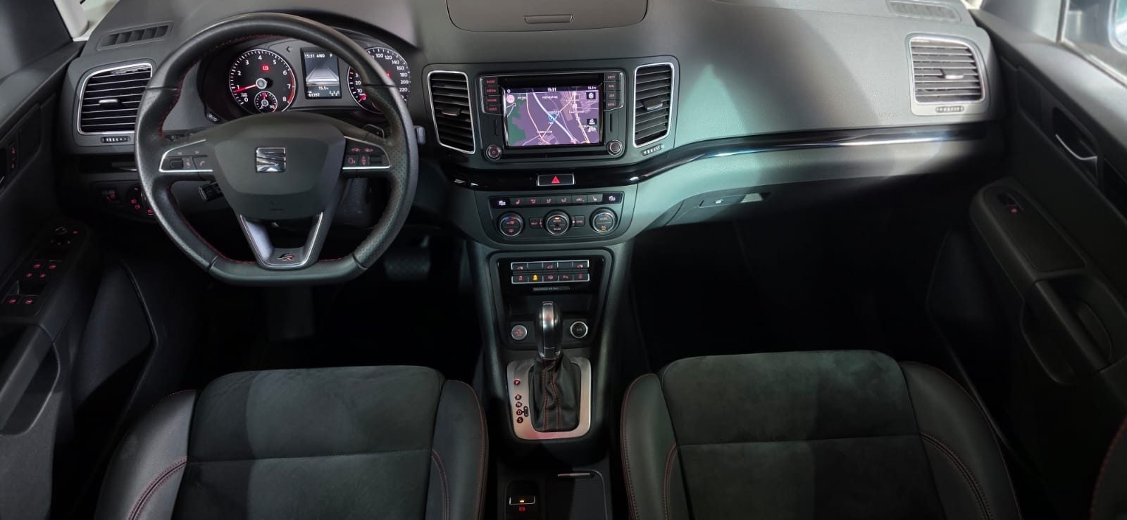 SEAT Alhambra 1.4 TSI DSG SWISS FR2 *CH-Fahrzeug* + AHK *7Plätzer* FRISCH AB MFK: 27.11.25-image-12