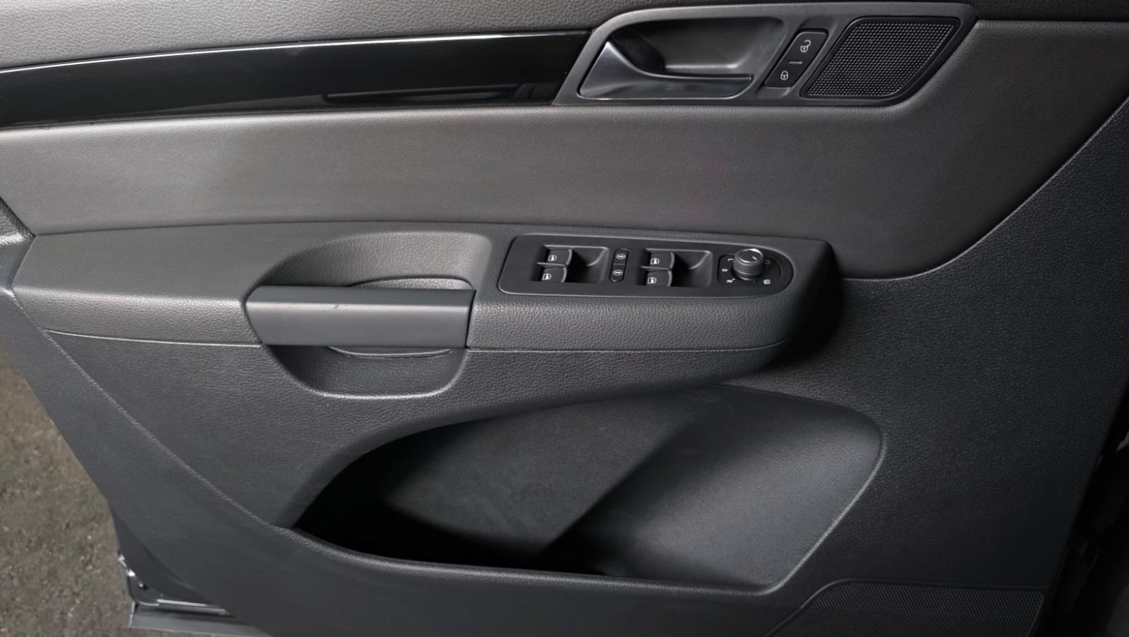 SEAT Alhambra 1.4 TSI DSG SWISS FR2 *CH-Fahrzeug* + AHK *7Plätzer* FRISCH AB MFK: 27.11.25-image-14