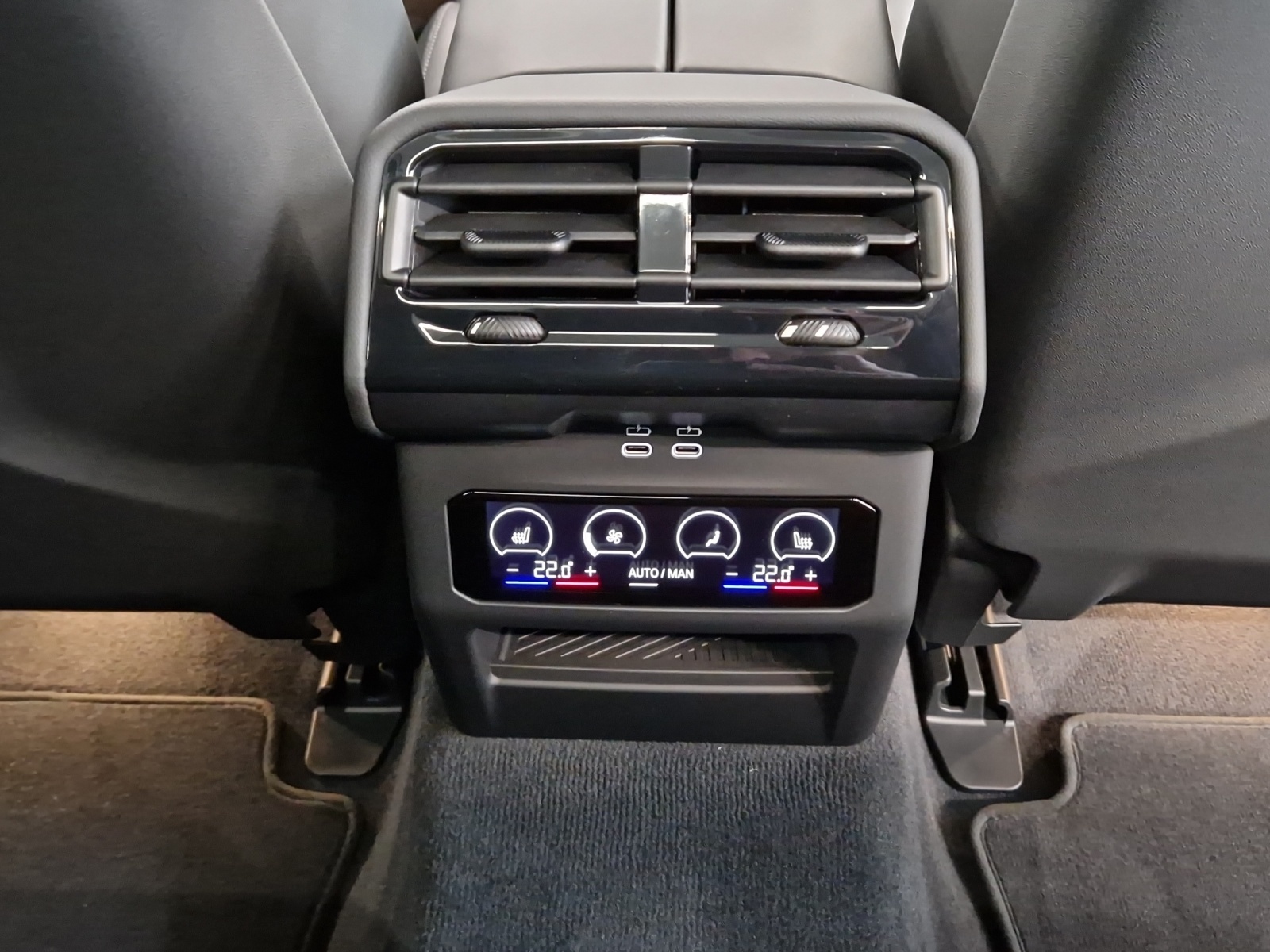 BMW M5 xDrive Touring-image-20