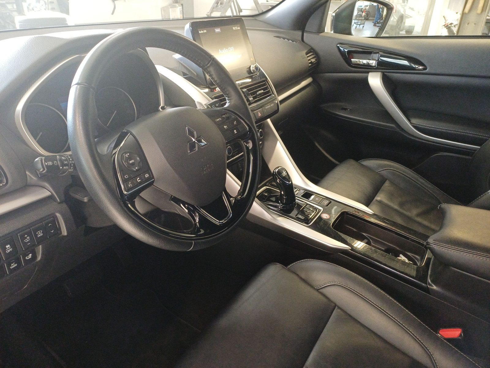 MITSUBISHI Eclipse Cross 2.4 PHEV Instyle 4x4-image-5