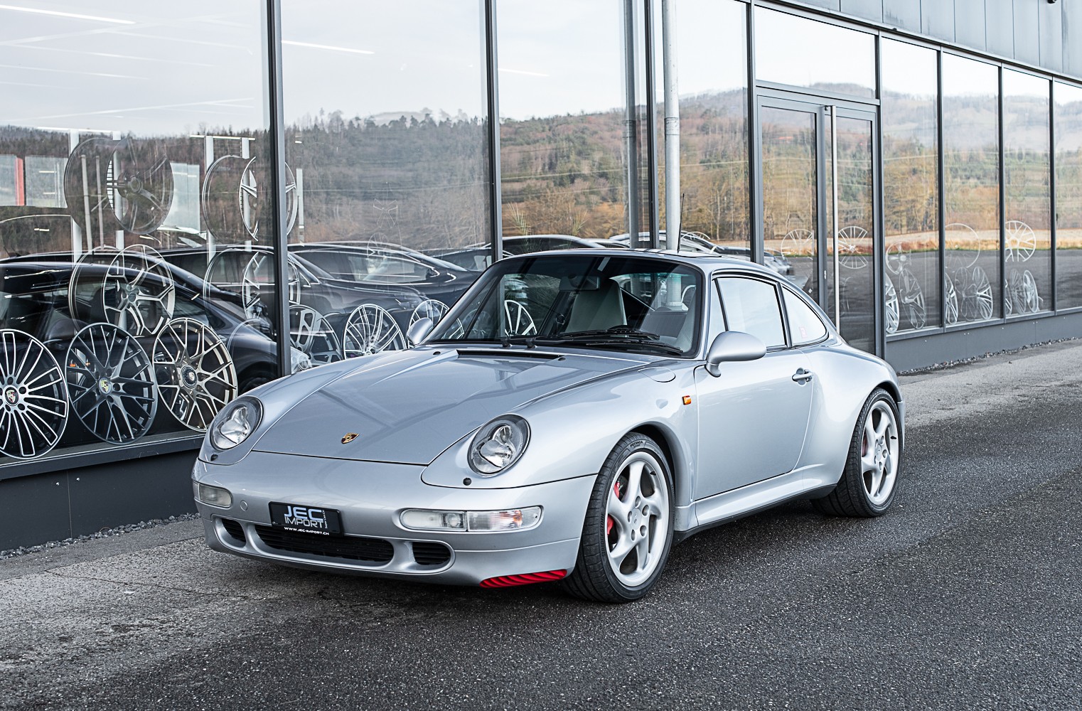 PORSCHE 911 Carrera 4S-image-1