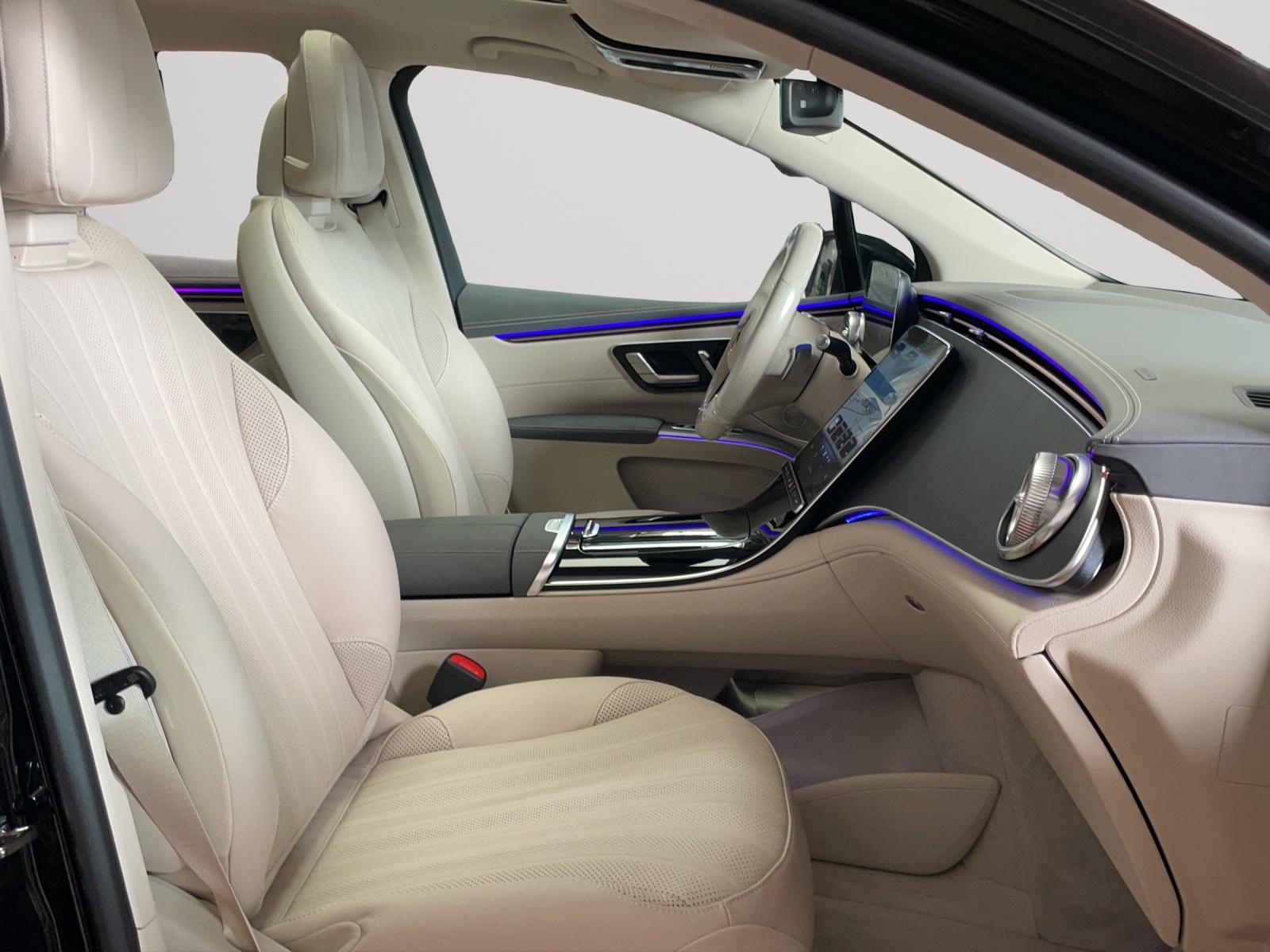 MERCEDES-BENZ EQS 450 4MATIC SUV Executive Edition AMG Line-image-6