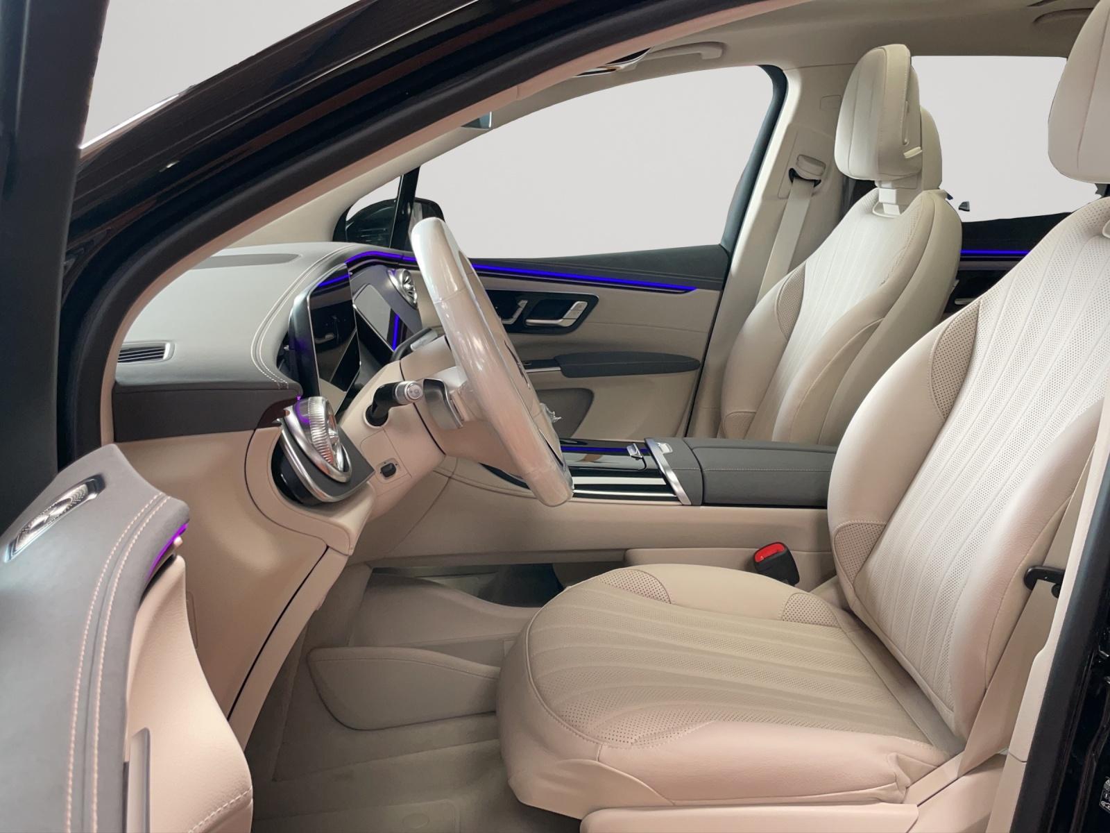 MERCEDES-BENZ EQS 450 4MATIC SUV Executive Edition AMG Line-image-4
