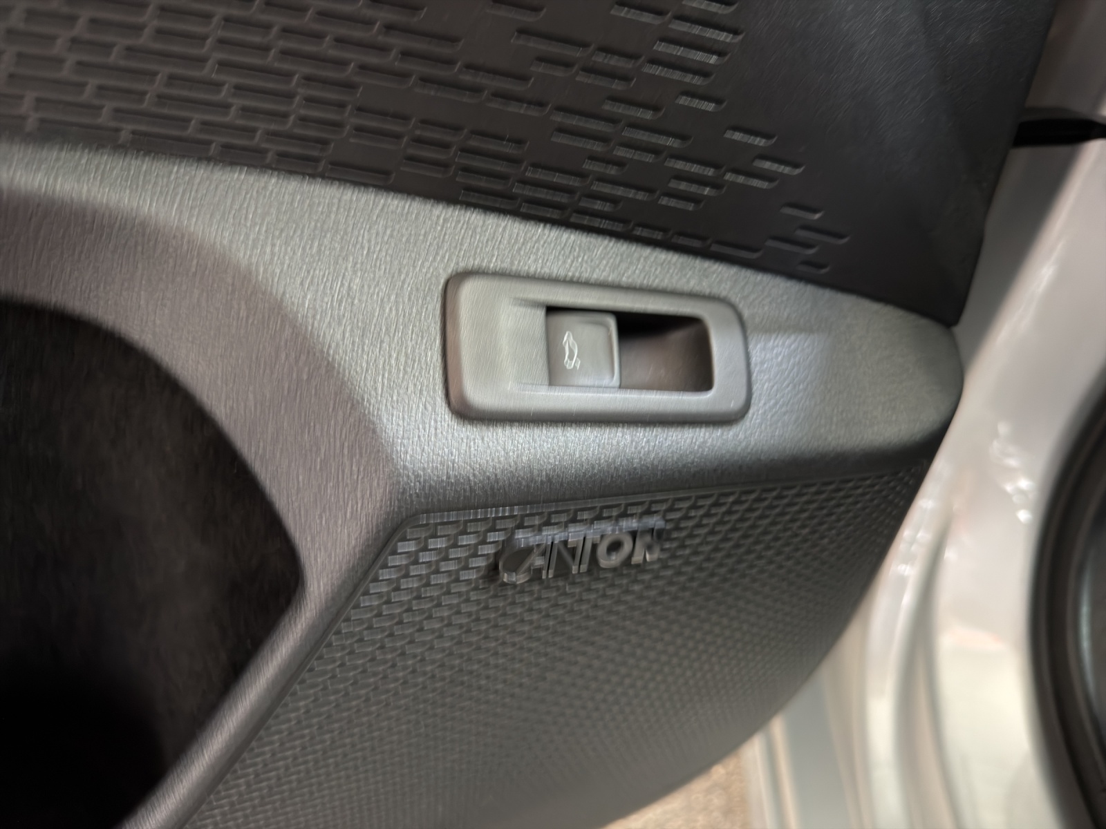 SKODA Octavia Combi 2.0 TSI DSG RS-image-13