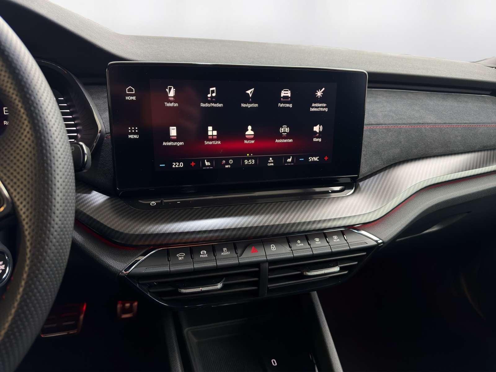 SKODA Octavia Combi 2.0 TSI DSG RS-image-8