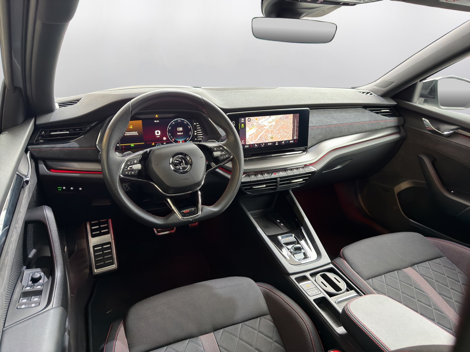 SKODA Octavia Combi 2.0 TSI DSG RS-image-6