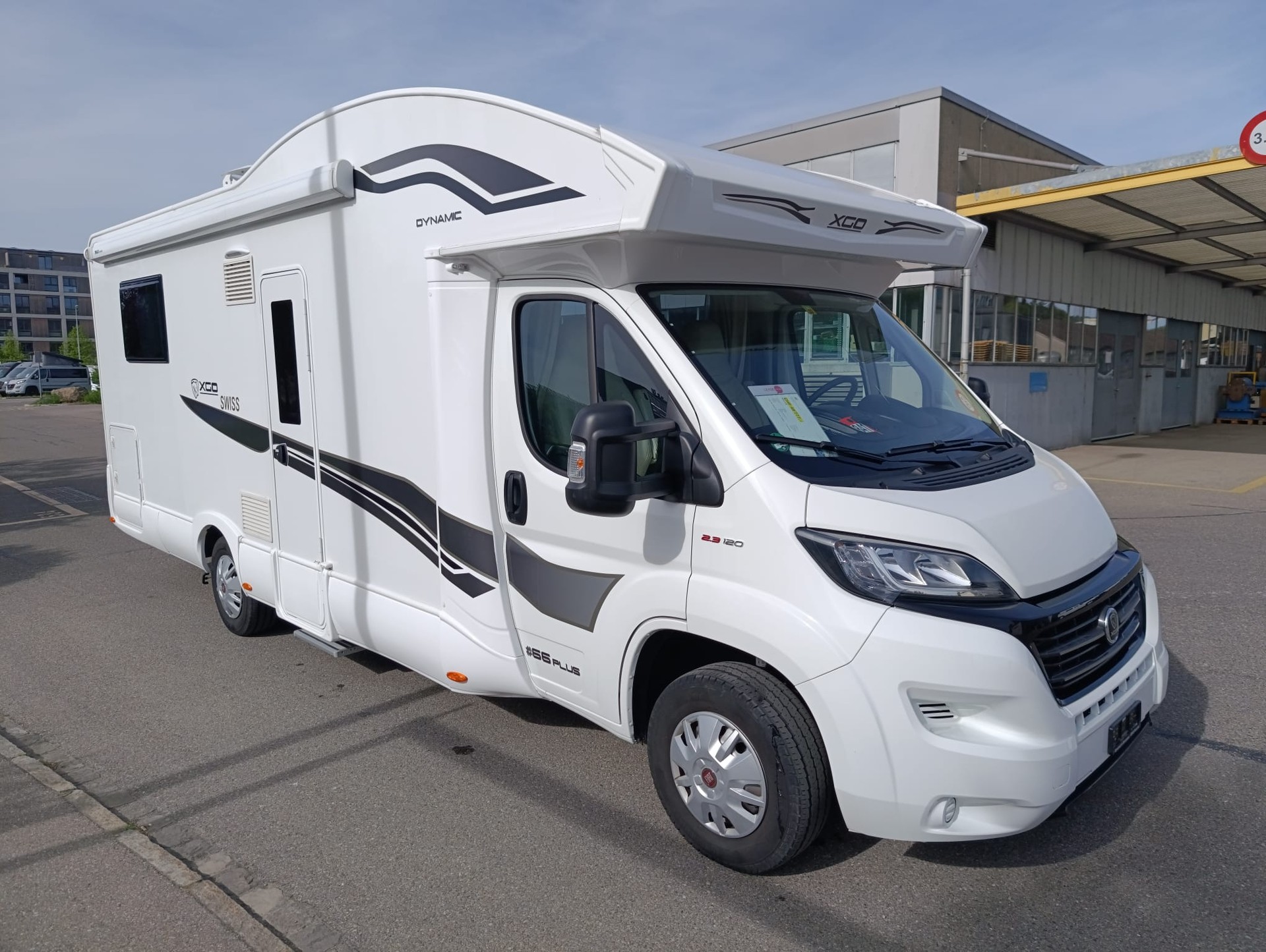 XGO 250*** Das Raumwunder Platz für die ganze Familie***Königsbett*Hubbett*2er Veloträger*Multimedia*RFkamera*Fahrerhausverd.*-image-4