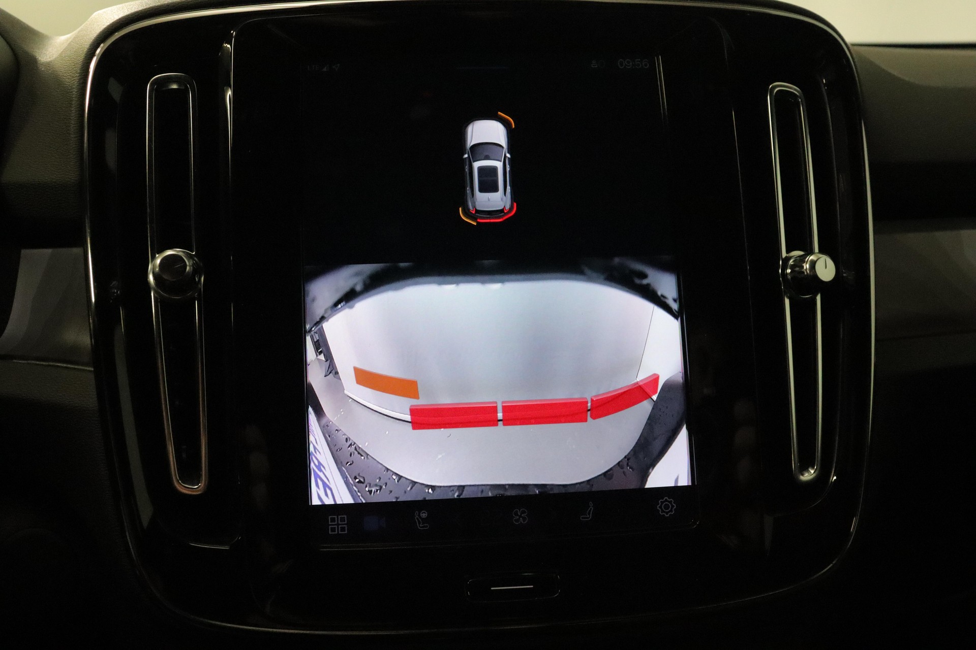 VOLVO XC40 E80 Plus-image-9