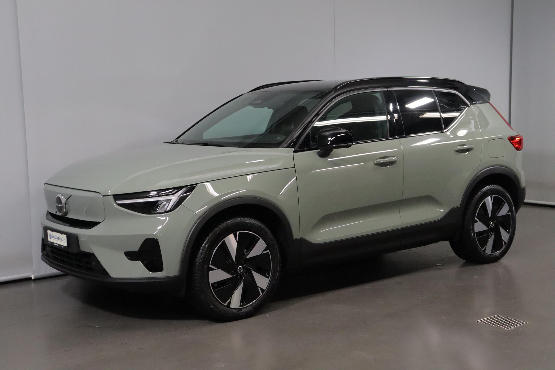 VOLVO XC40 E80 Plus-image-2