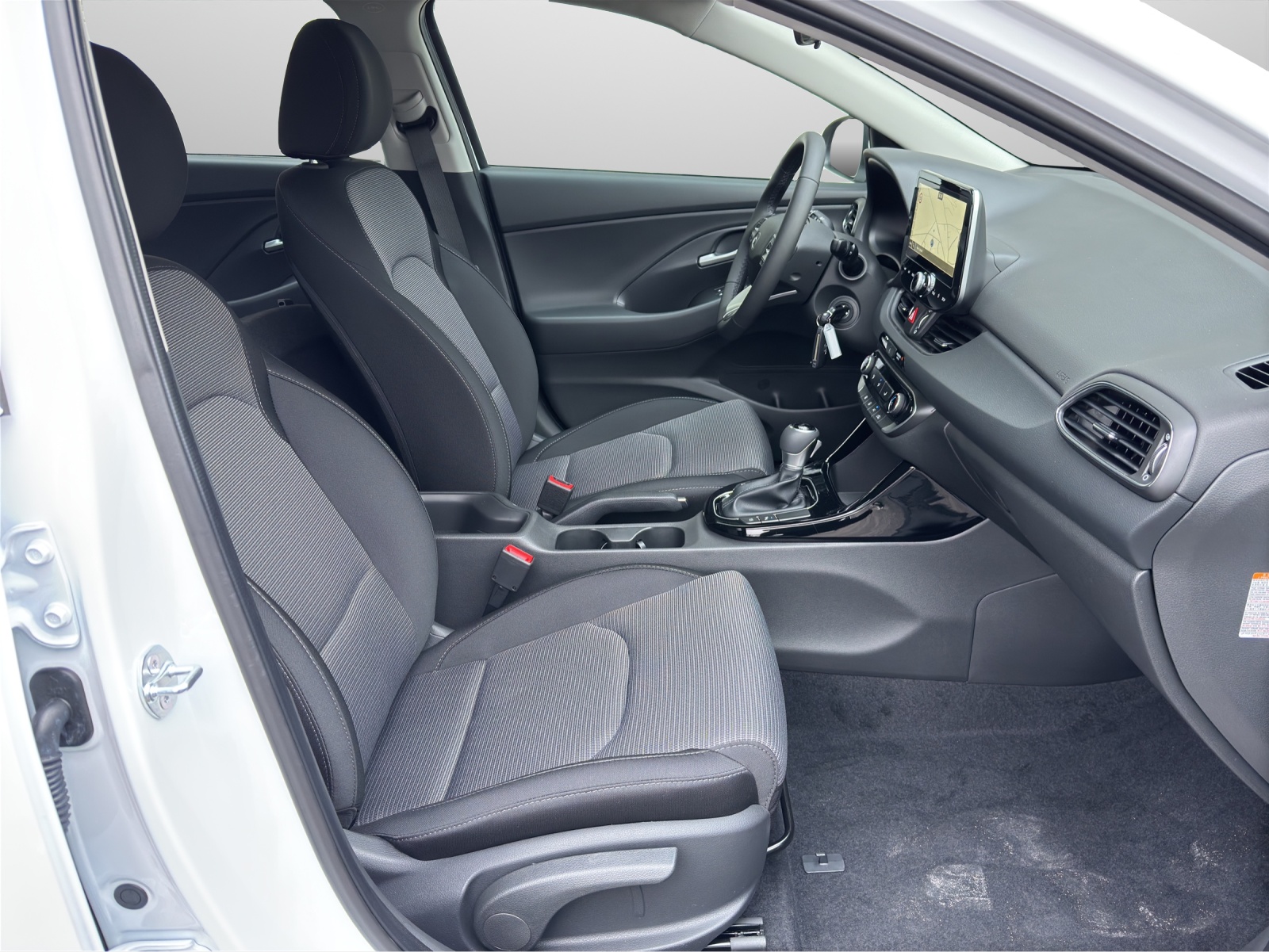 HYUNDAI i30 1.5 T-GDi Origo-image-6