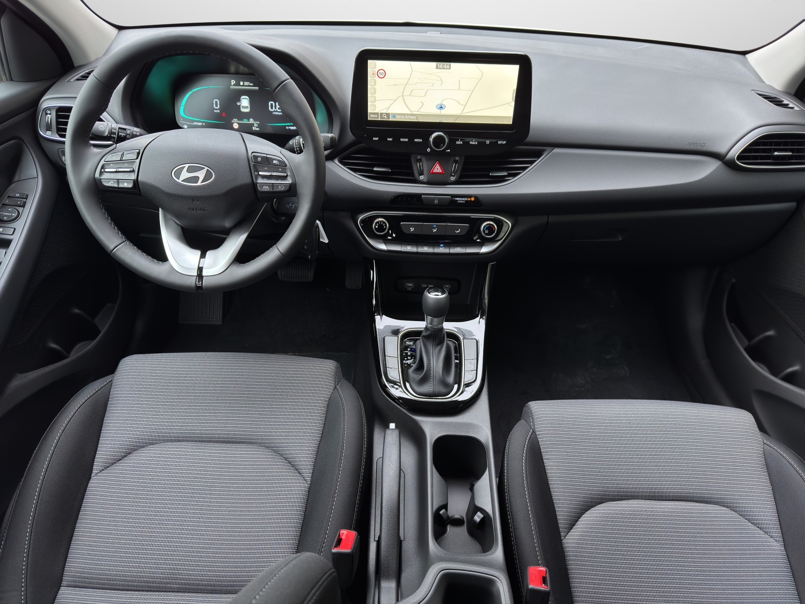HYUNDAI i30 1.5 T-GDi Origo-image-5