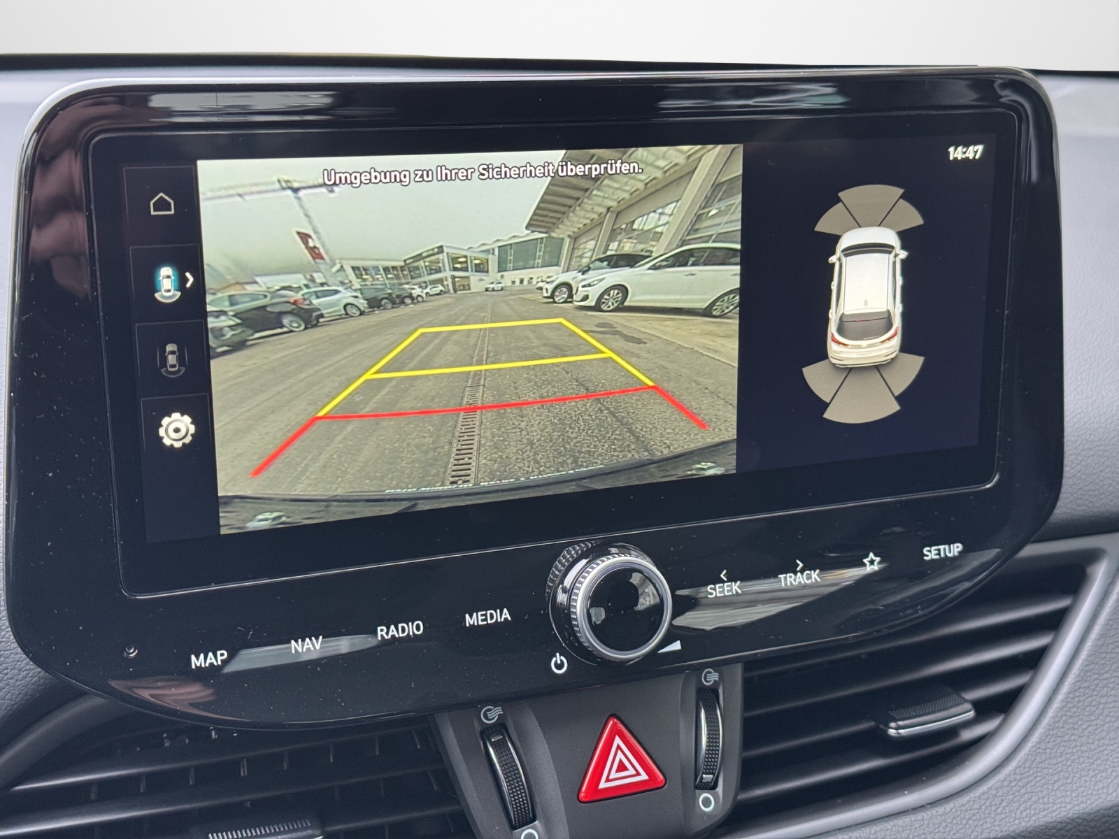 HYUNDAI i30 1.5 T-GDi Origo-image-12