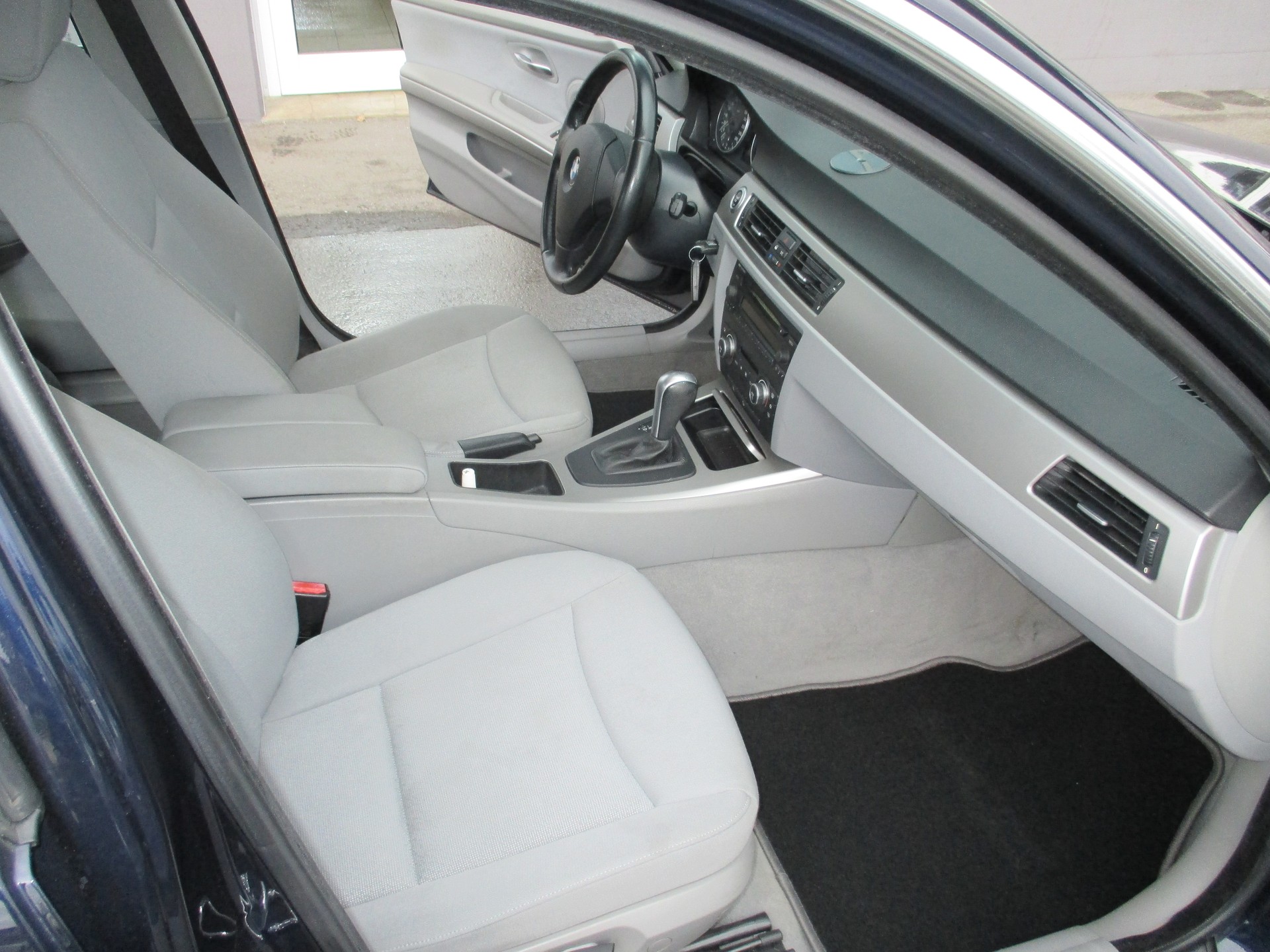 BMW 325xi more4you-image-12