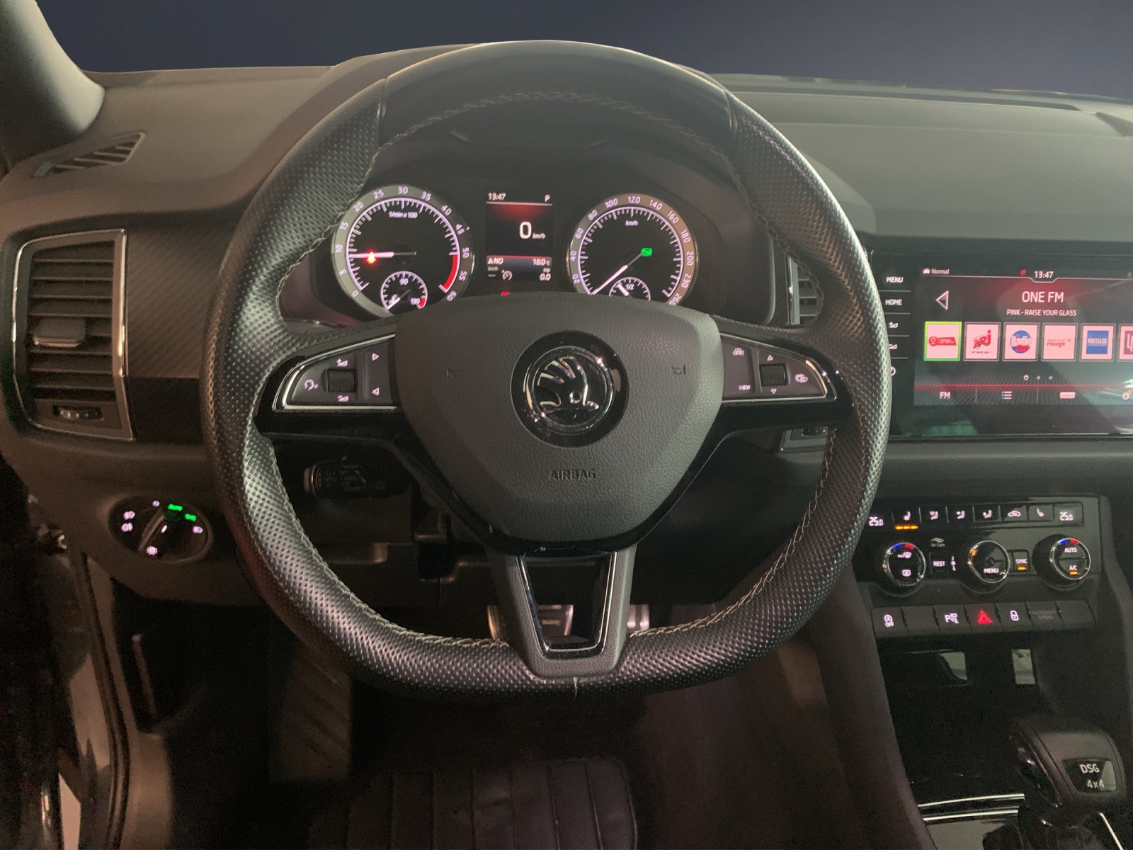 SKODA Kodiaq 2.0 TDI Sport Line-image-7