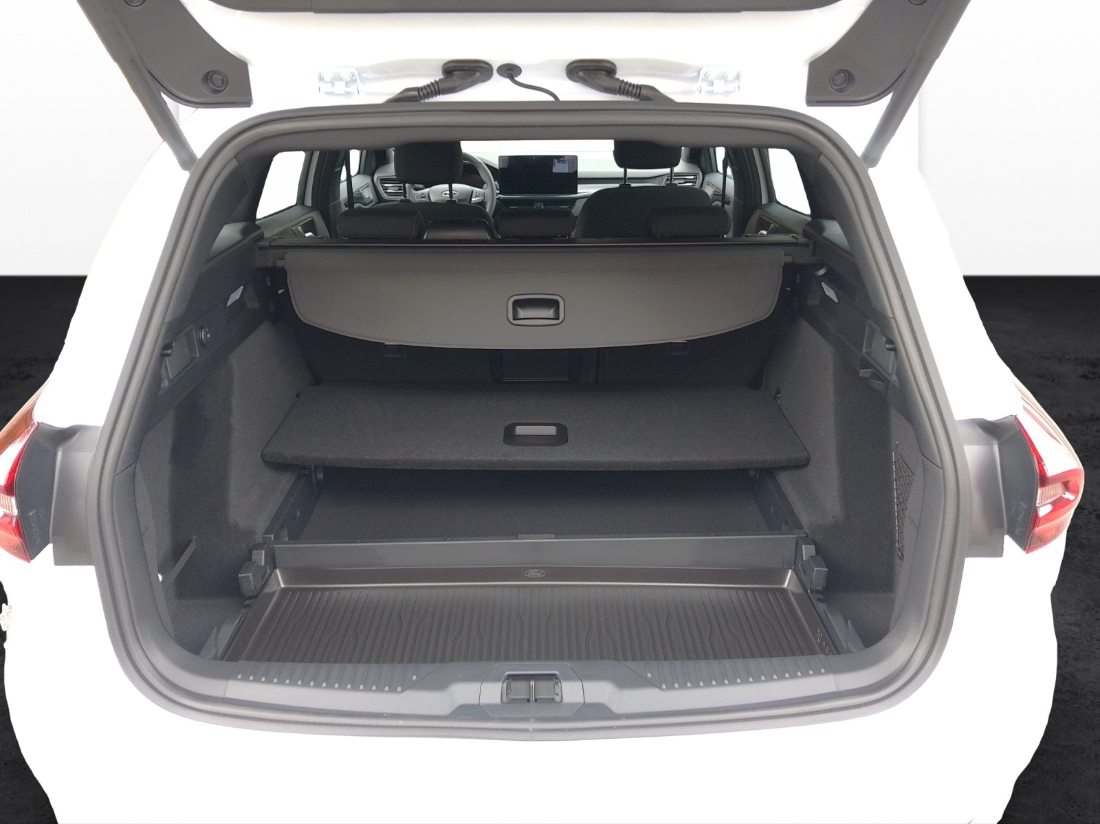 FORD Focus Station Wagon 1.0i EcoB Hybrid 155 ST-Line X-image-13