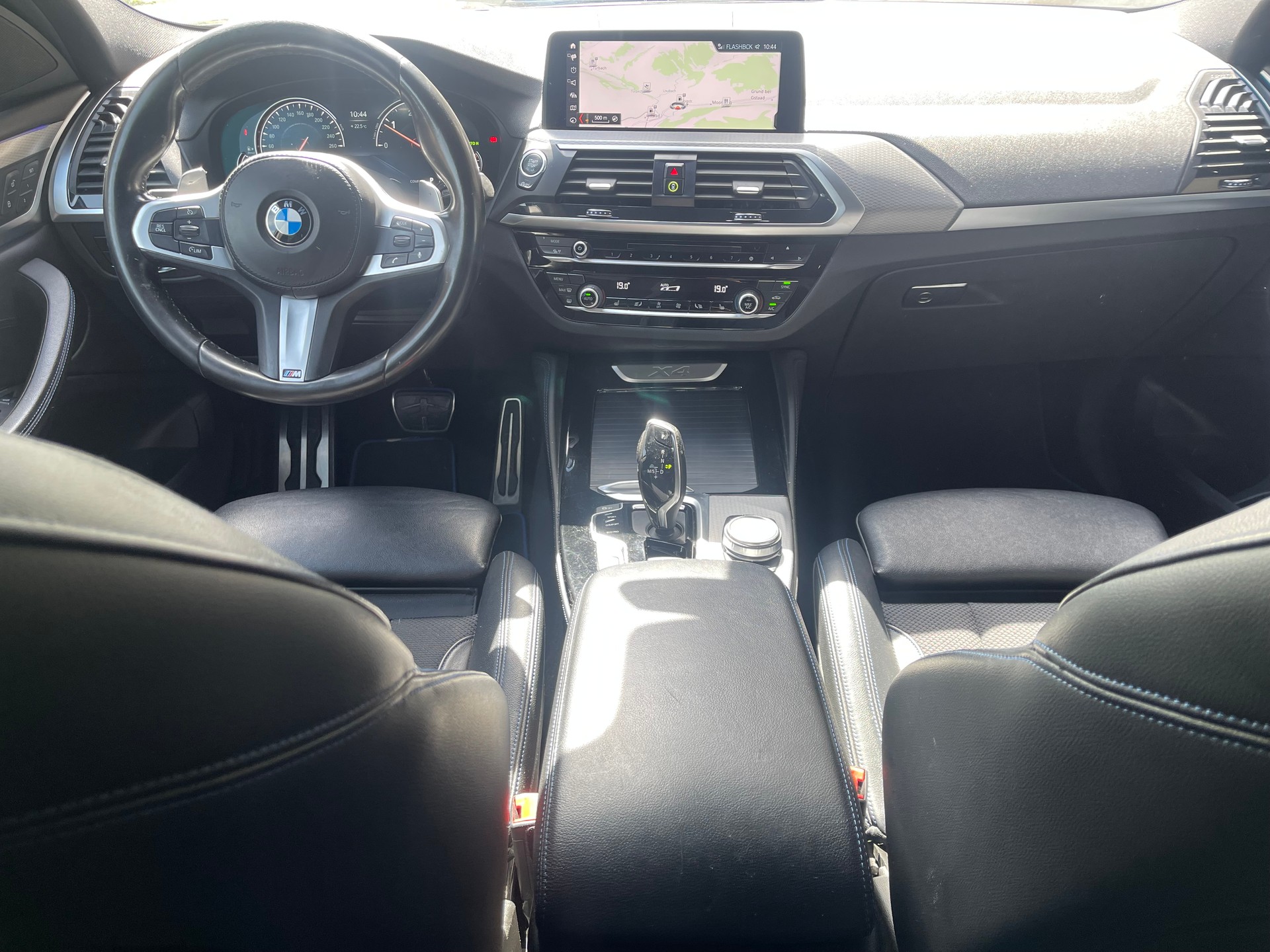 BMW X4 xDrive 20d M Sport X Steptronic-image-2