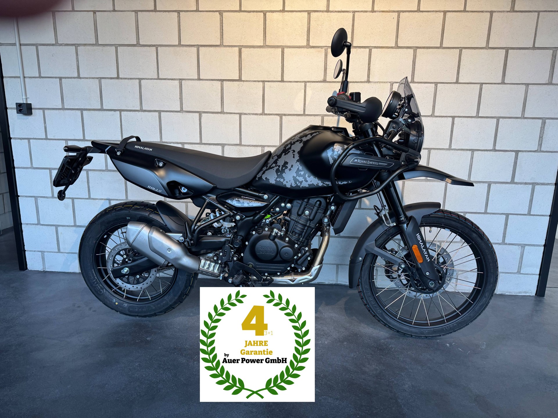 ROYAL ENFIELD Himalayan 452 Mana Black