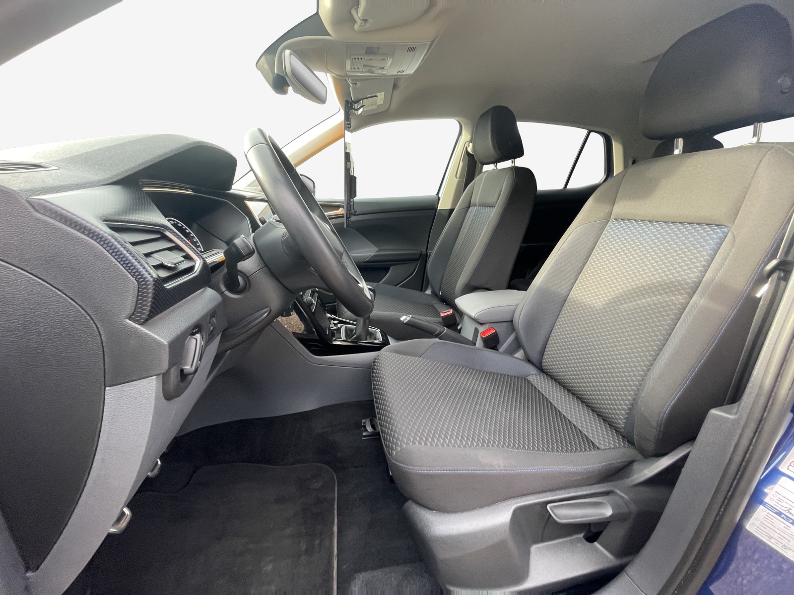 VW T-Cross 1.0 TSI United-image-7