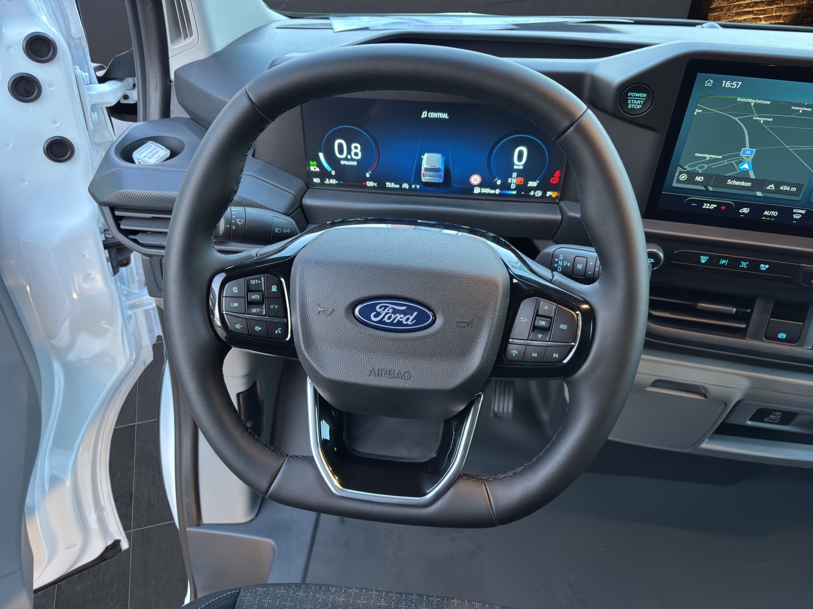 FORD Transit Custom Van 320 L2 2.0 EcoBlue 136 PS Trend-image-9