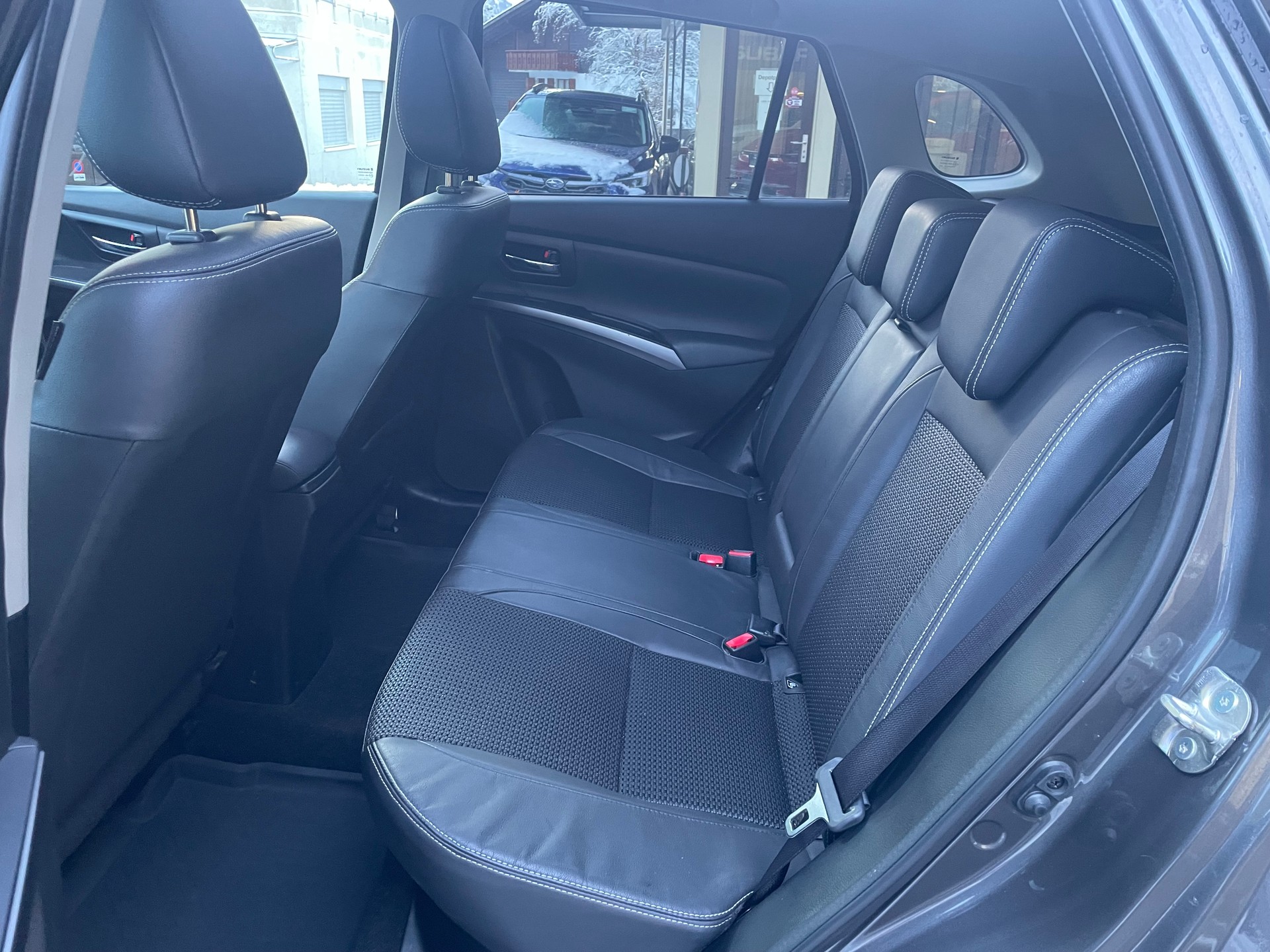 SUZUKI S-Cross 1.5 Piz Sulai Top Hybrid-image-8