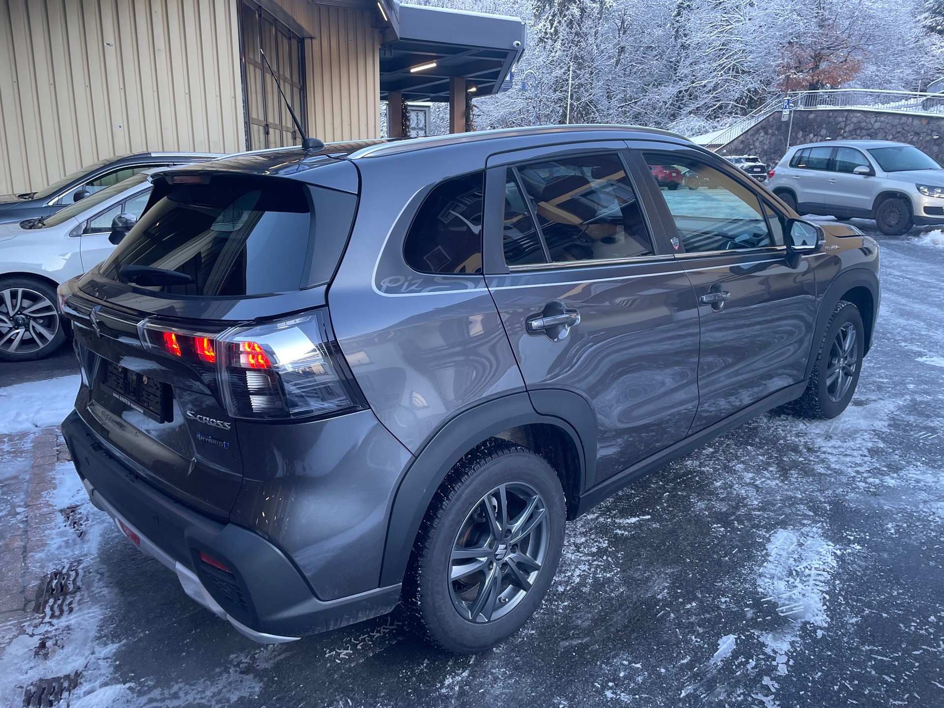 SUZUKI S-Cross 1.5 Piz Sulai Top Hybrid-image-6